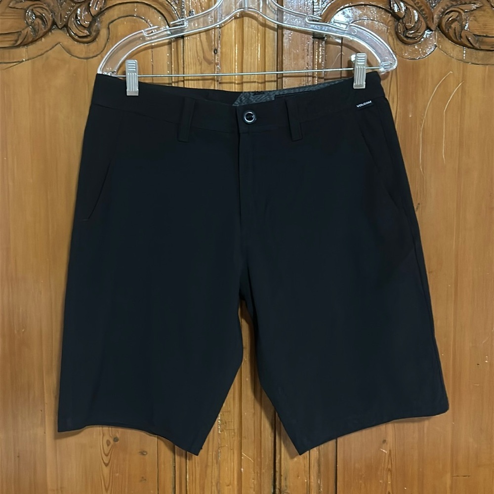 Volcom Surf and Turf 4 Way Stretch Men’s Shorts.   31